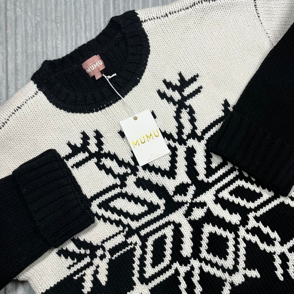 Show Me Your MuMu Black and White Snowflake Sweater